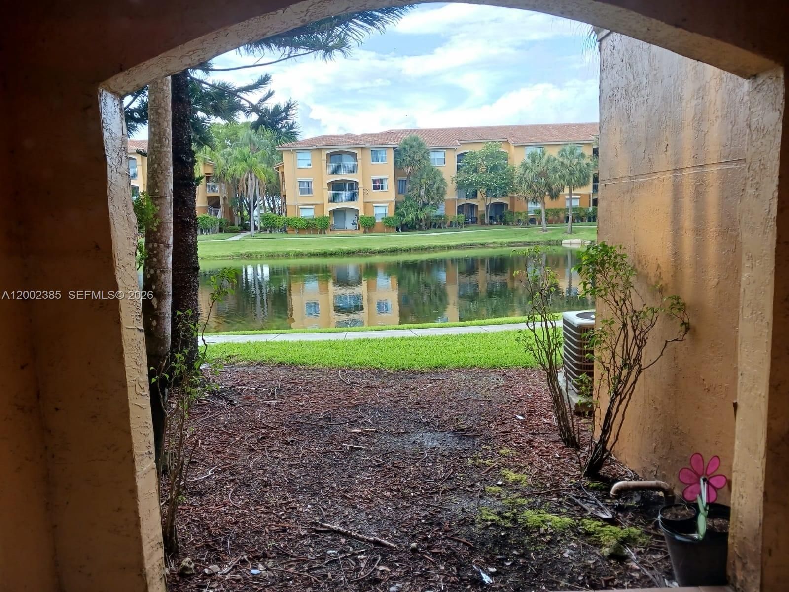 Real estate property located at , Broward, La Via Condo, Pembroke Pines, FL