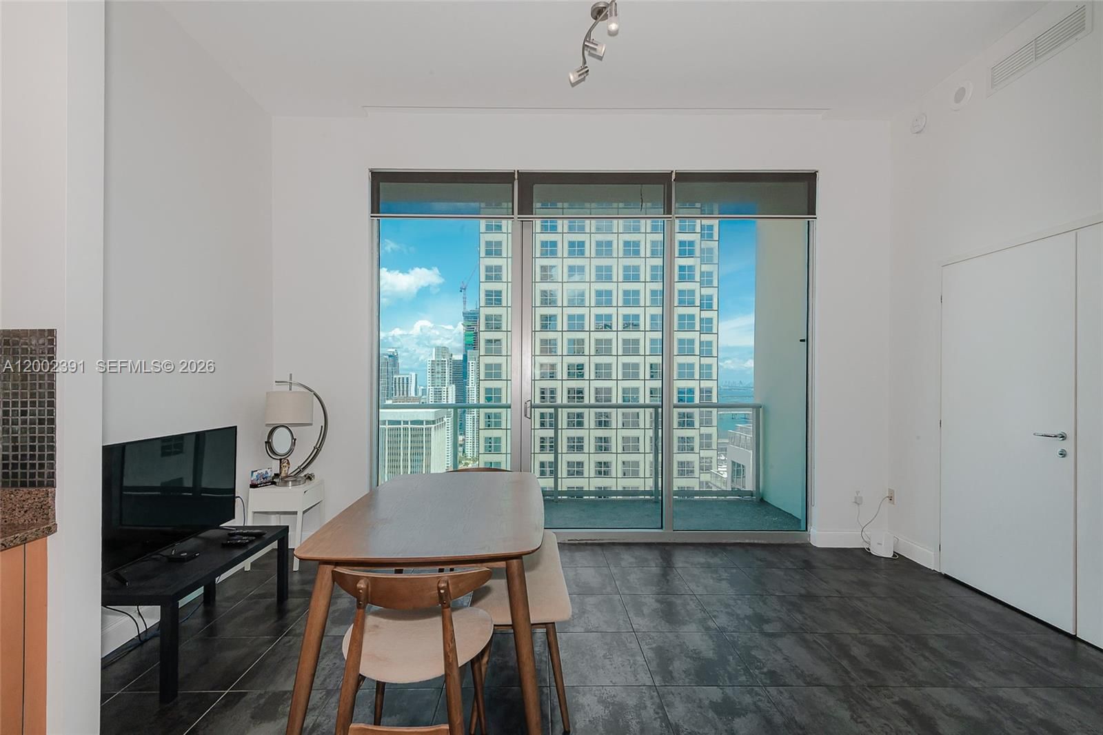 Real estate property located at 300 Biscayne Blvd PH-3903, Miami-dade, Met 1, Miami, FL