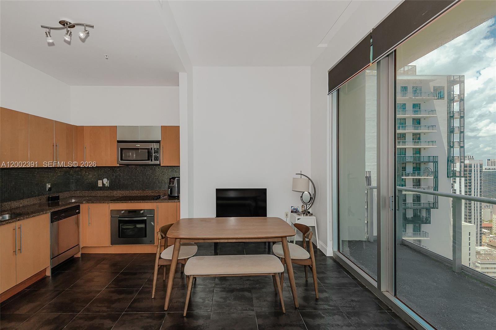 Real estate property located at 300 Biscayne Blvd PH-3903, Miami-dade, Met 1, Miami, FL