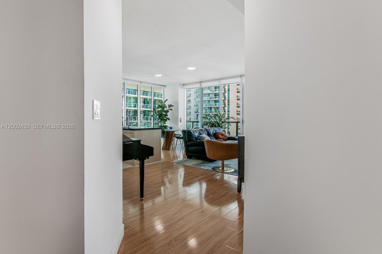 Real estate property located at 79 12th St #2107-S, Miami-dade, The Axis On Brickell Cond, Miami, FL