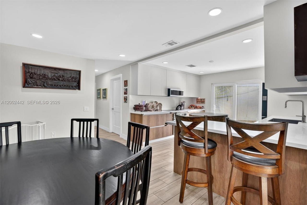 Real estate property located at 14914 142nd Pl, Miami-dade, Country Walk Sec 4, Miami, FL