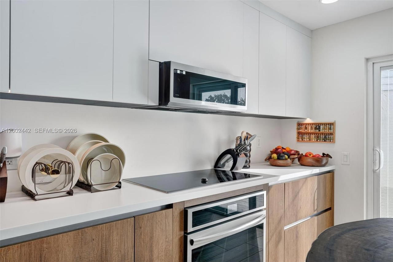 Real estate property located at 14914 142nd Pl, Miami-dade, Country Walk Sec 4, Miami, FL