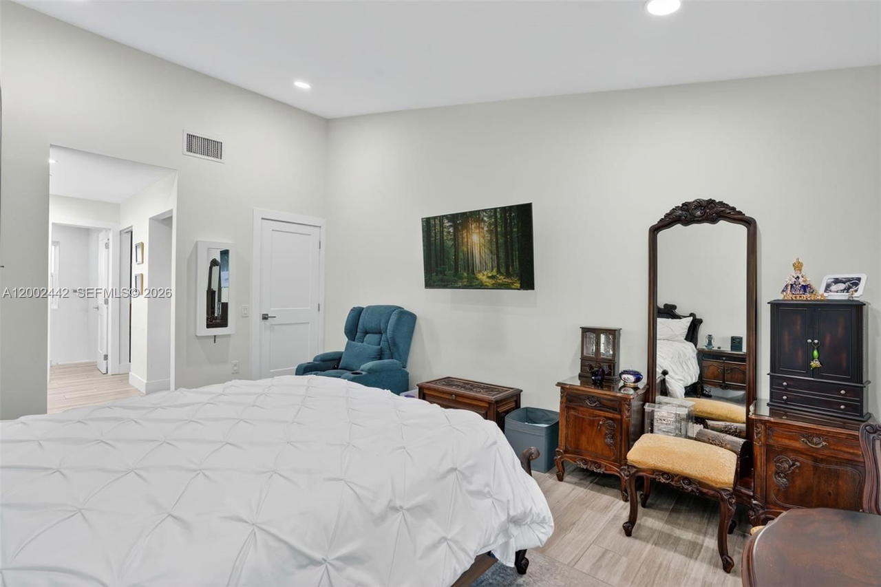 Real estate property located at 14914 142nd Pl, Miami-dade, Country Walk Sec 4, Miami, FL