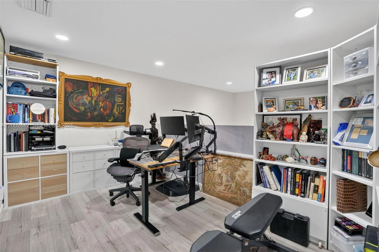 Real estate property located at 14914 142nd Pl, Miami-dade, Country Walk Sec 4, Miami, FL