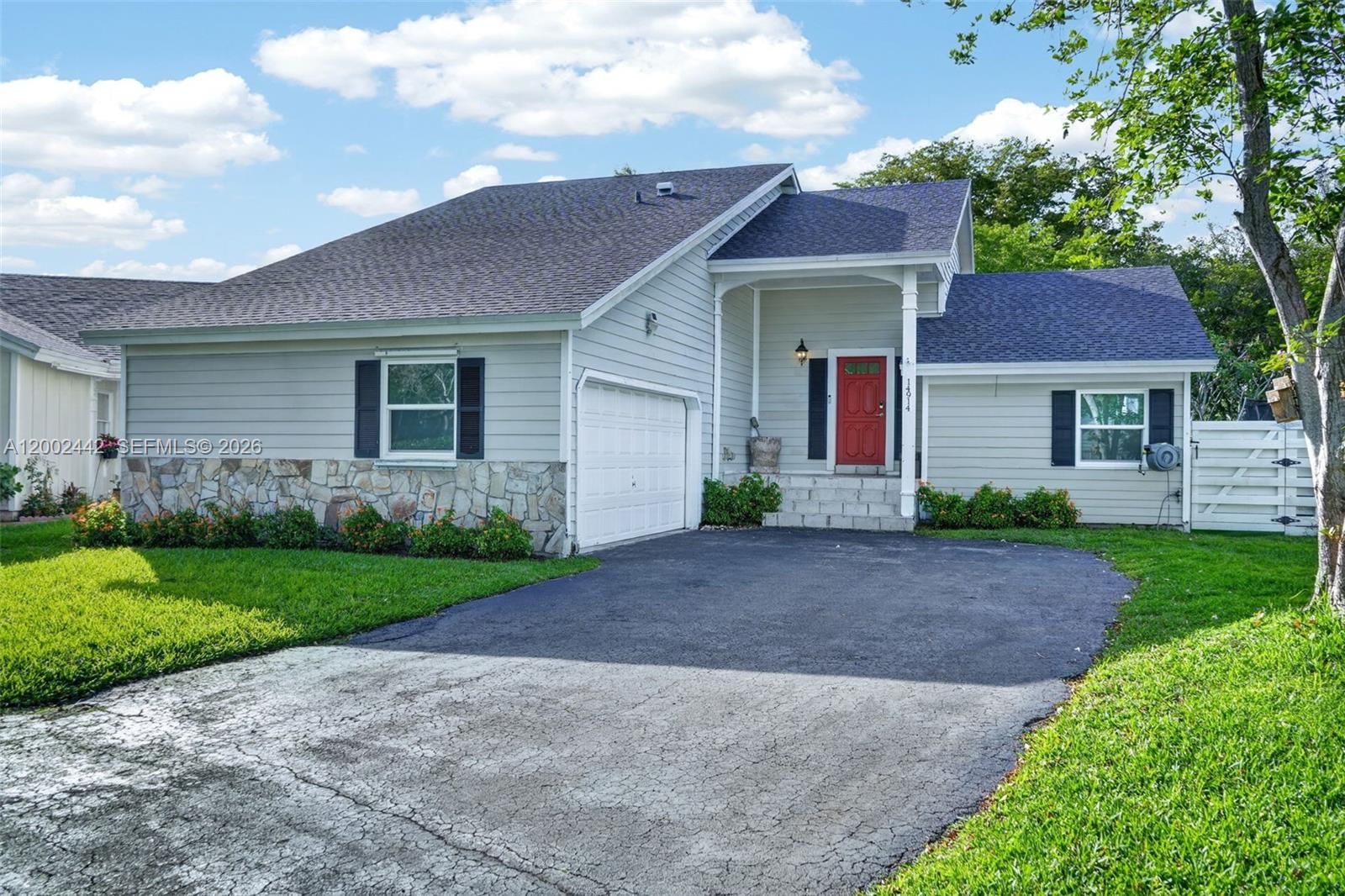 Real estate property located at 14914 142nd Pl, Miami-dade, Country Walk Sec 4, Miami, FL