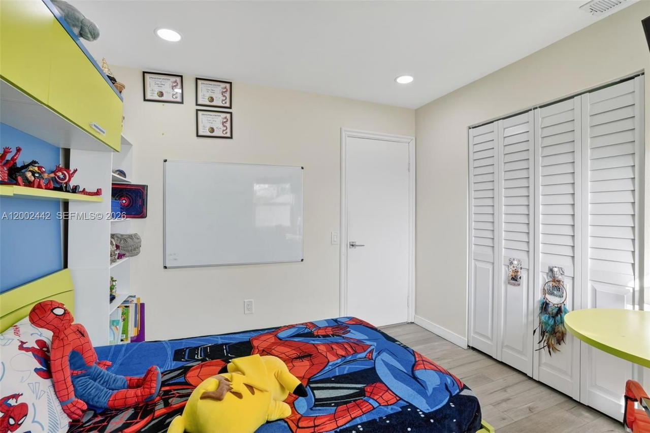 Real estate property located at 14914 142nd Pl, Miami-dade, Country Walk Sec 4, Miami, FL
