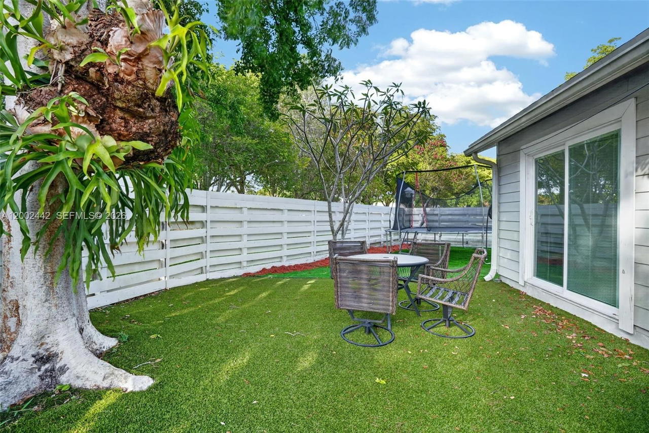 Real estate property located at 14914 142nd Pl, Miami-dade, Country Walk Sec 4, Miami, FL