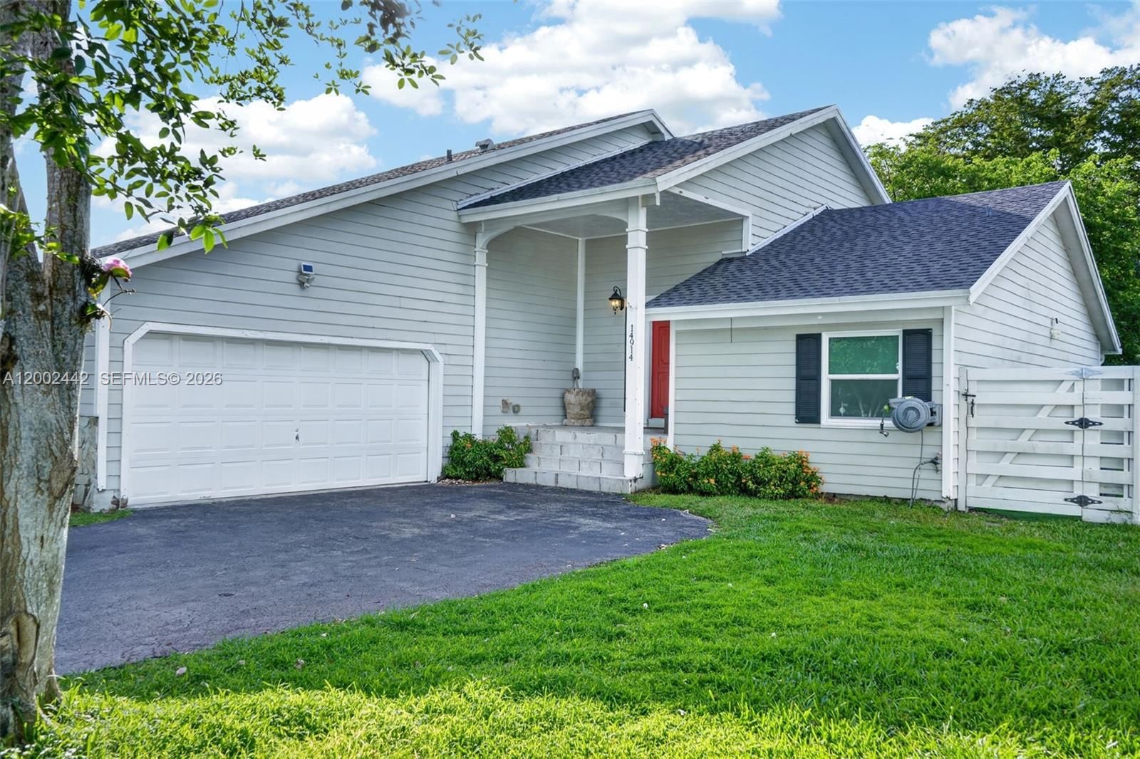 Real estate property located at 14914 142nd Pl, Miami-dade, Country Walk Sec 4, Miami, FL