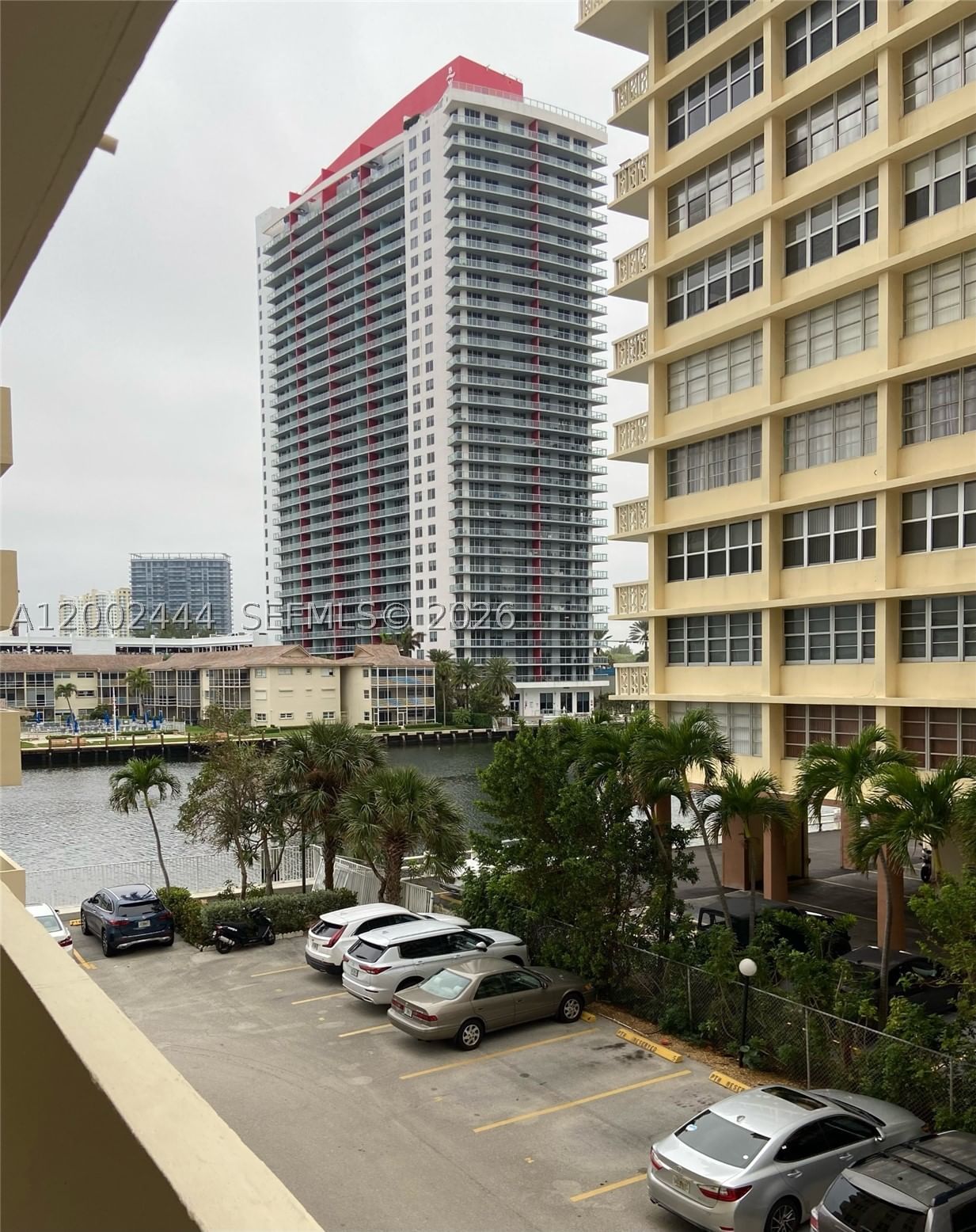 Real estate property located at 1833 Ocean Dr #309, Broward, Plaza Towers North Condo, Hallandale Beach, FL
