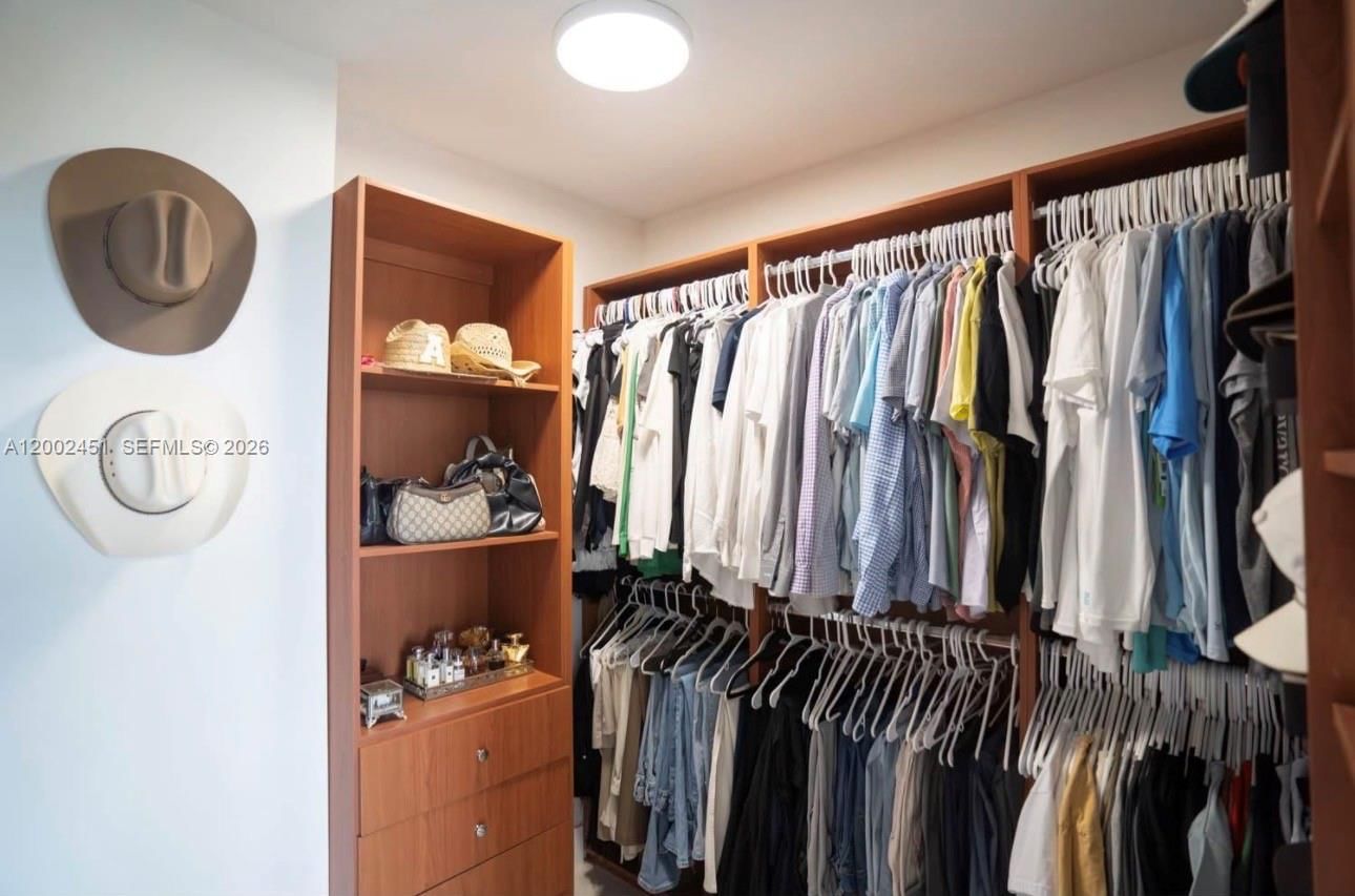 Real estate property located at 2150 Sans Souci Blvd C1502, Miami-dade, Bayview Towers Condo Sout, North Miami, FL