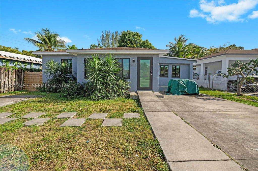 Real estate property located at 2410 Jackson St, Broward, Hollywood Little Ranches, Hollywood, FL