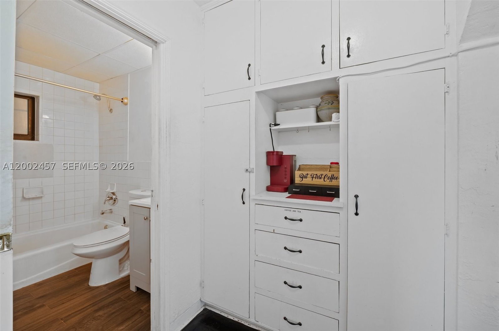 Real estate property located at 2410 Jackson St, Broward, Hollywood Little Ranches, Hollywood, FL
