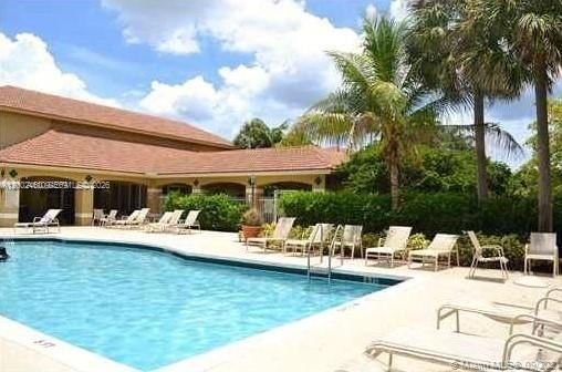 Real estate property located at , Broward, Pinehurst Club Condo, Hollywood, FL
