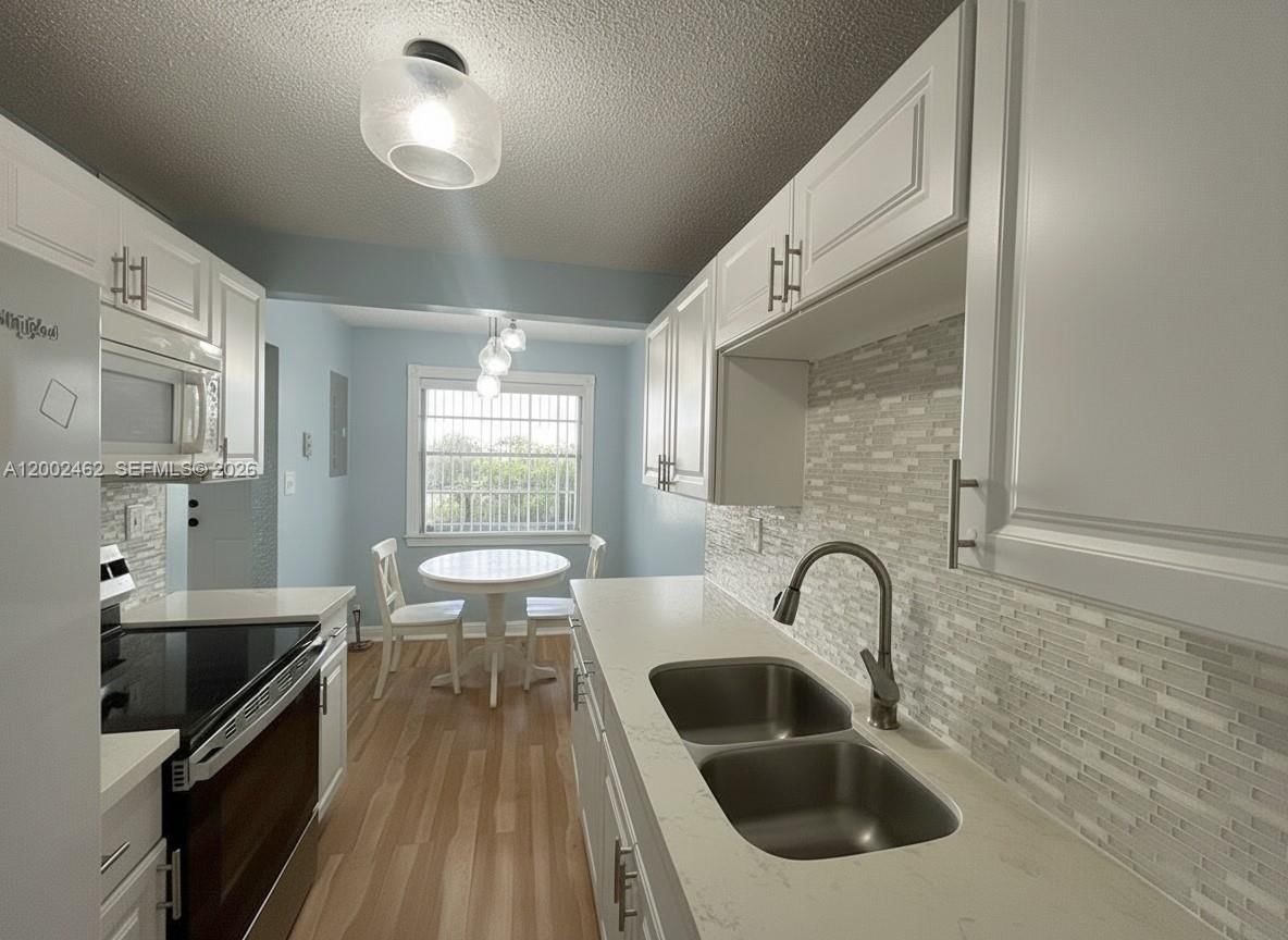 Real estate property located at 3121 47th Ter #416, Broward, Cypress Chase North No 4, Lauderdale Lakes, FL