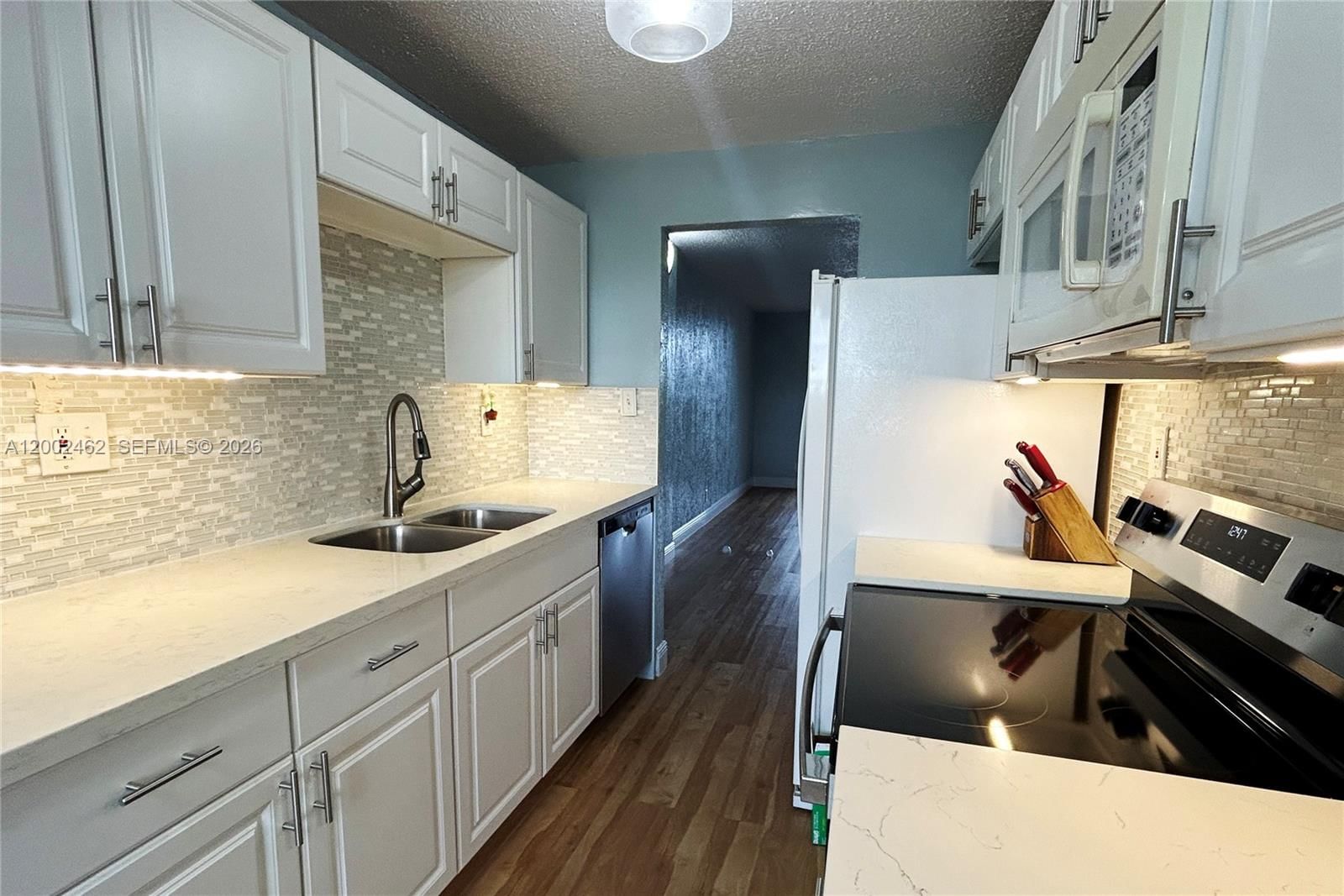 Real estate property located at 3121 47th Ter #416, Broward, Cypress Chase North No 4, Lauderdale Lakes, FL