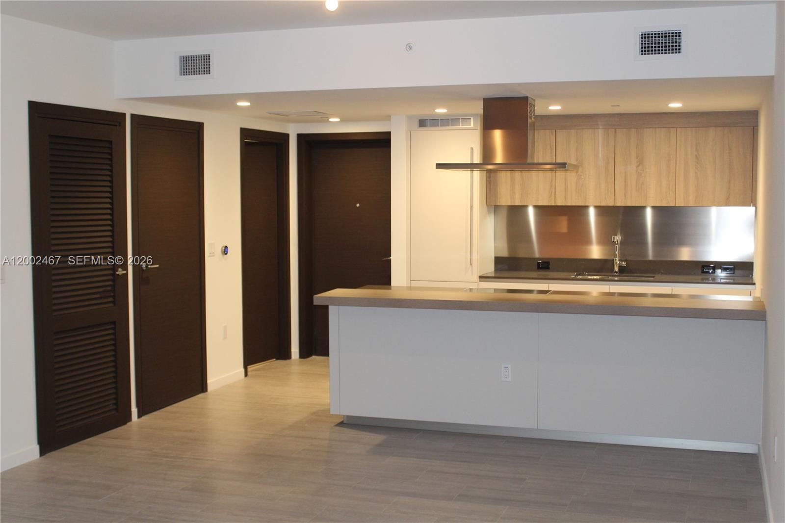 Real estate property located at 1000 Brickell Plz #1906, Miami-dade, Brickell Flatiron Condo, Miami, FL