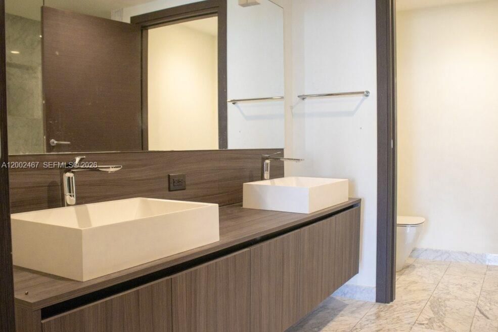 Real estate property located at 1000 Brickell Plz #1906, Miami-dade, Brickell Flatiron Condo, Miami, FL