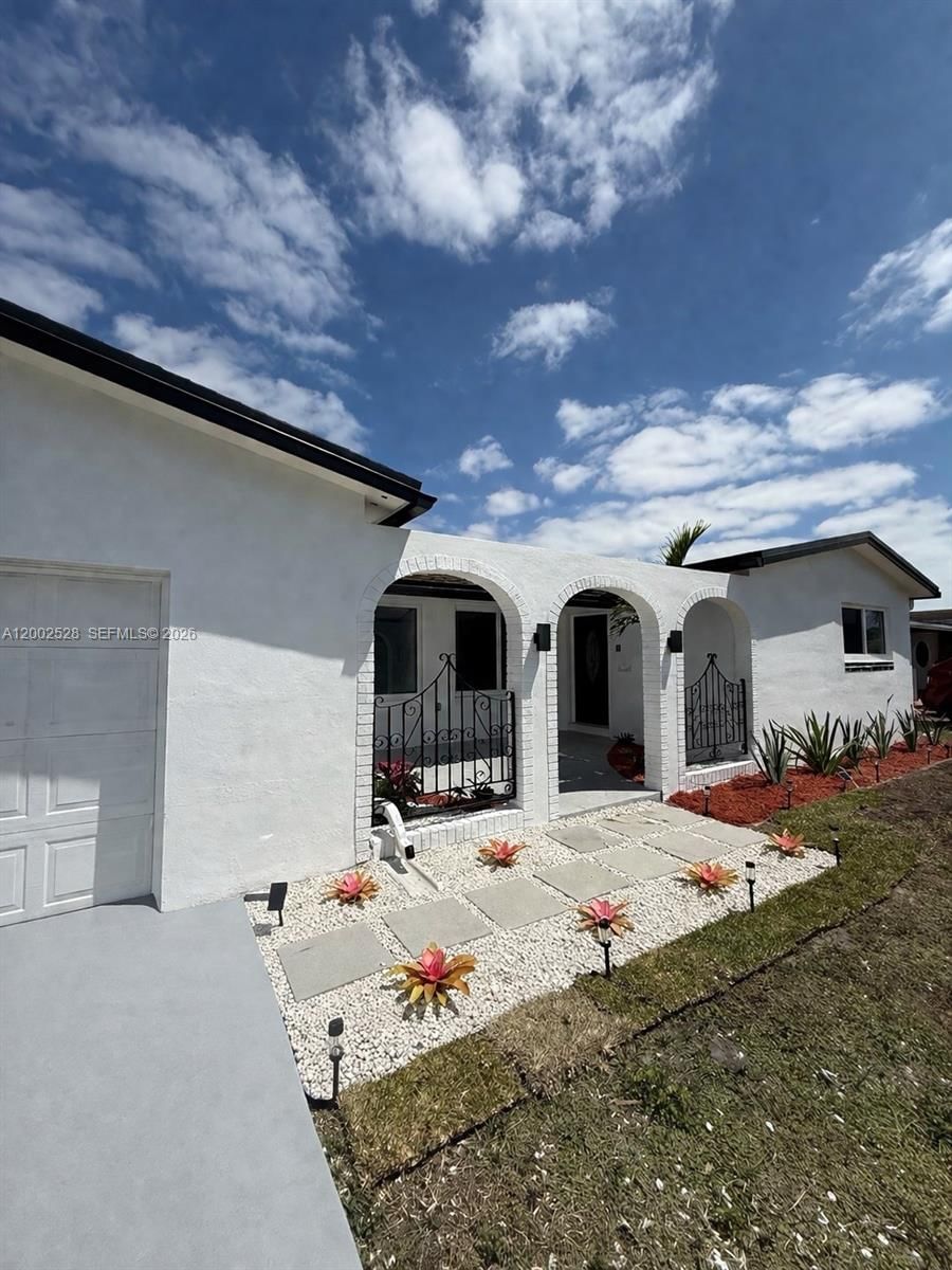 Real estate property located at 7631 Harbour Blvd, Broward, Miramar Park Fourth Add, Miramar, FL