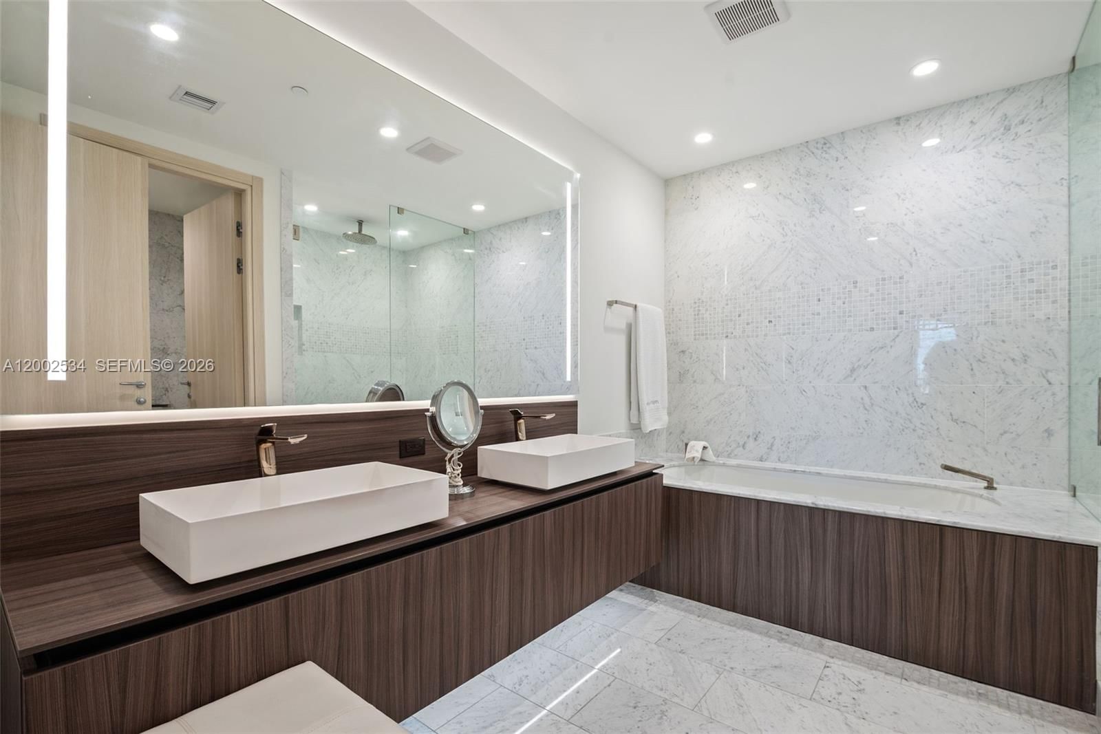 Real estate property located at 1000 Brickell Plz PH5103, Miami-dade, Brickell Flatiron Condo, Miami, FL