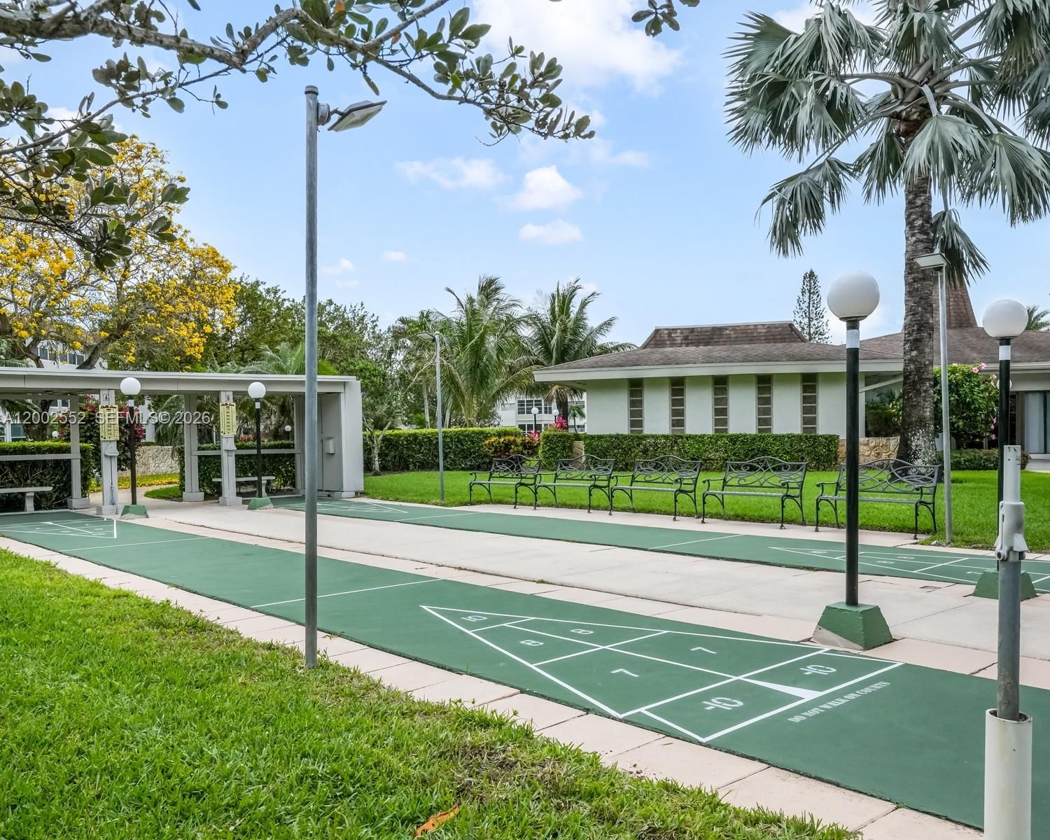 Real estate property located at 4806 36th St #515, Broward, Orchid Gardens Condo, Lauderdale Lakes, FL