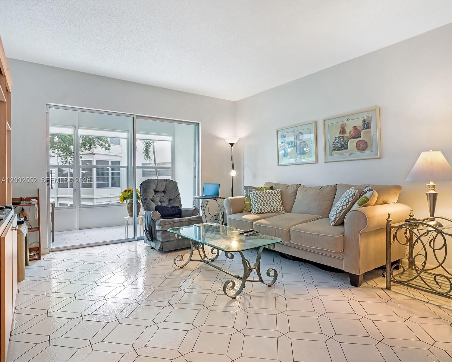 Real estate property located at 4806 36th St #515, Broward, Orchid Gardens Condo, Lauderdale Lakes, FL