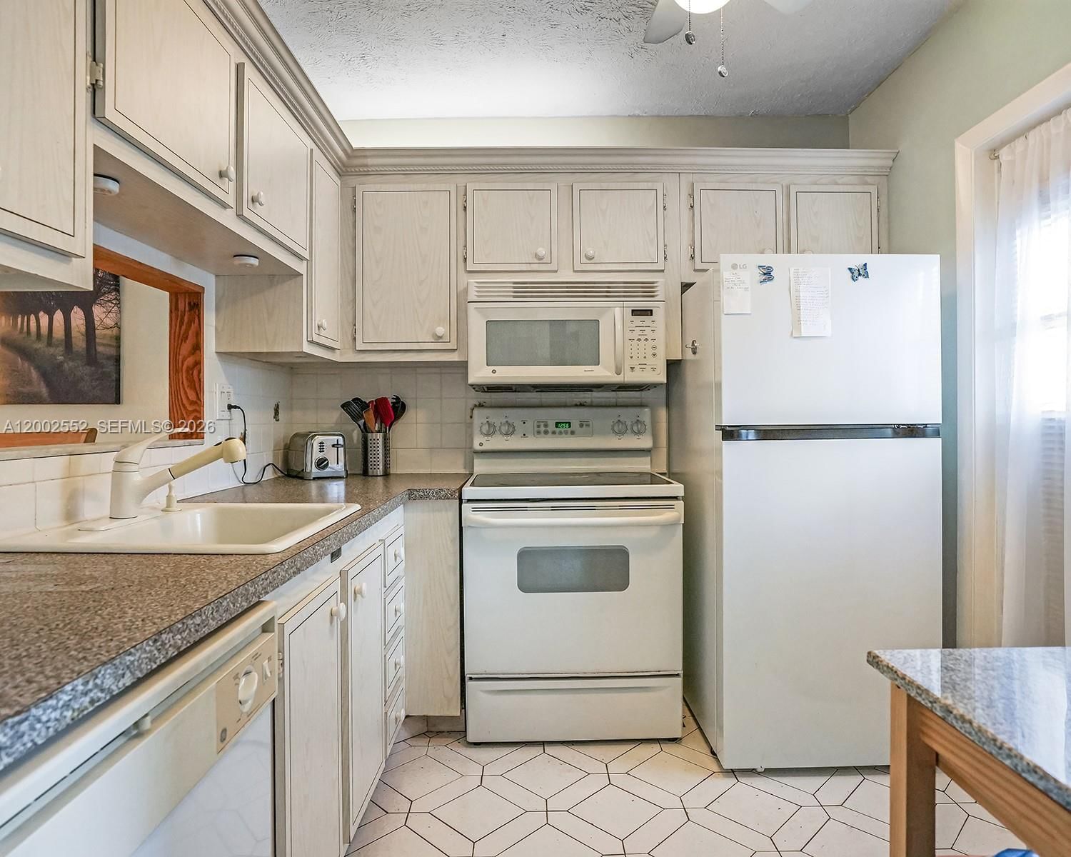 Real estate property located at 4806 36th St #515, Broward, Orchid Gardens Condo, Lauderdale Lakes, FL