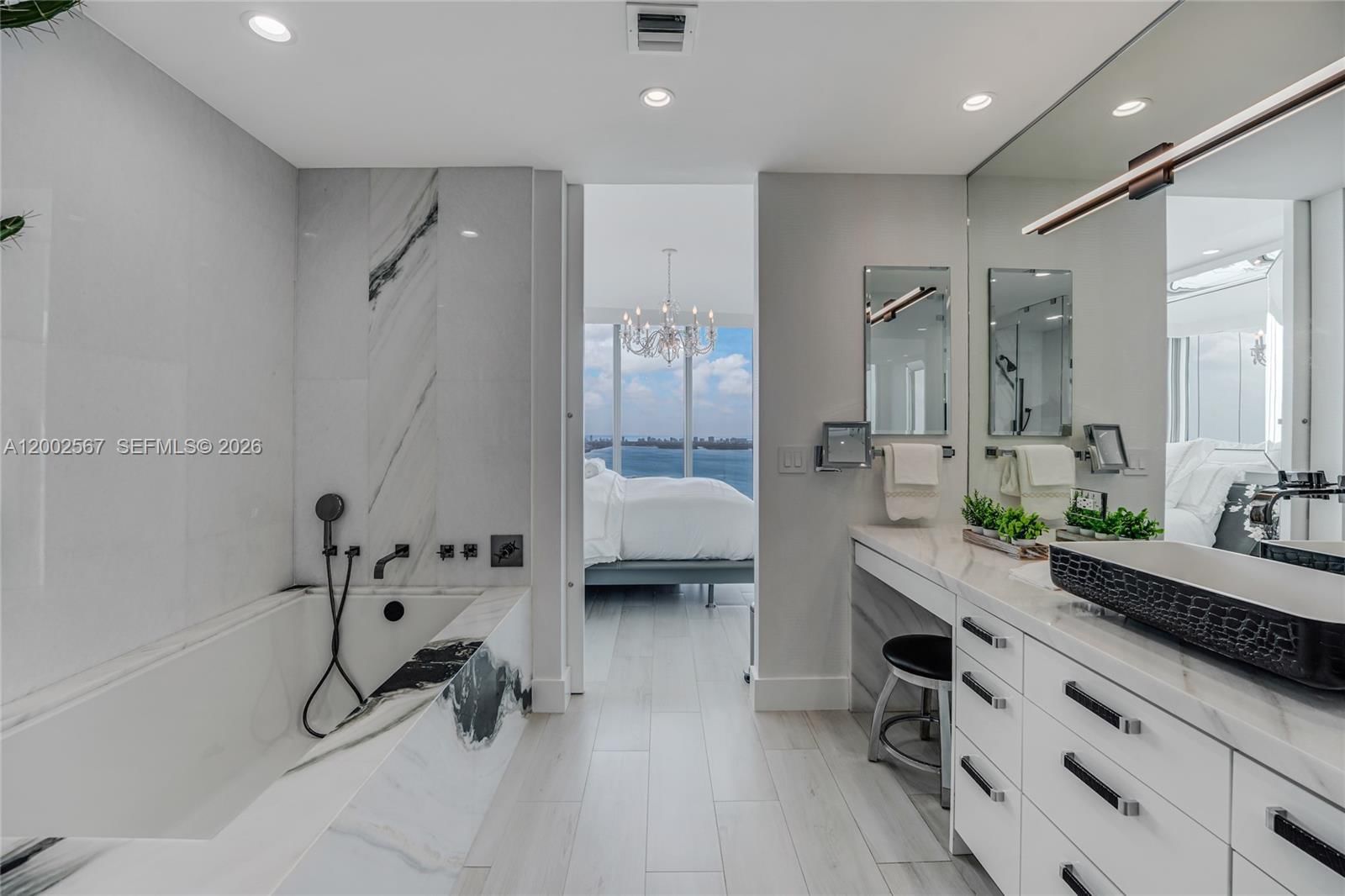 Real estate property located at 2900 7th Ave #4003, Miami-dade, Biscayne Beach Condo, Miami, FL