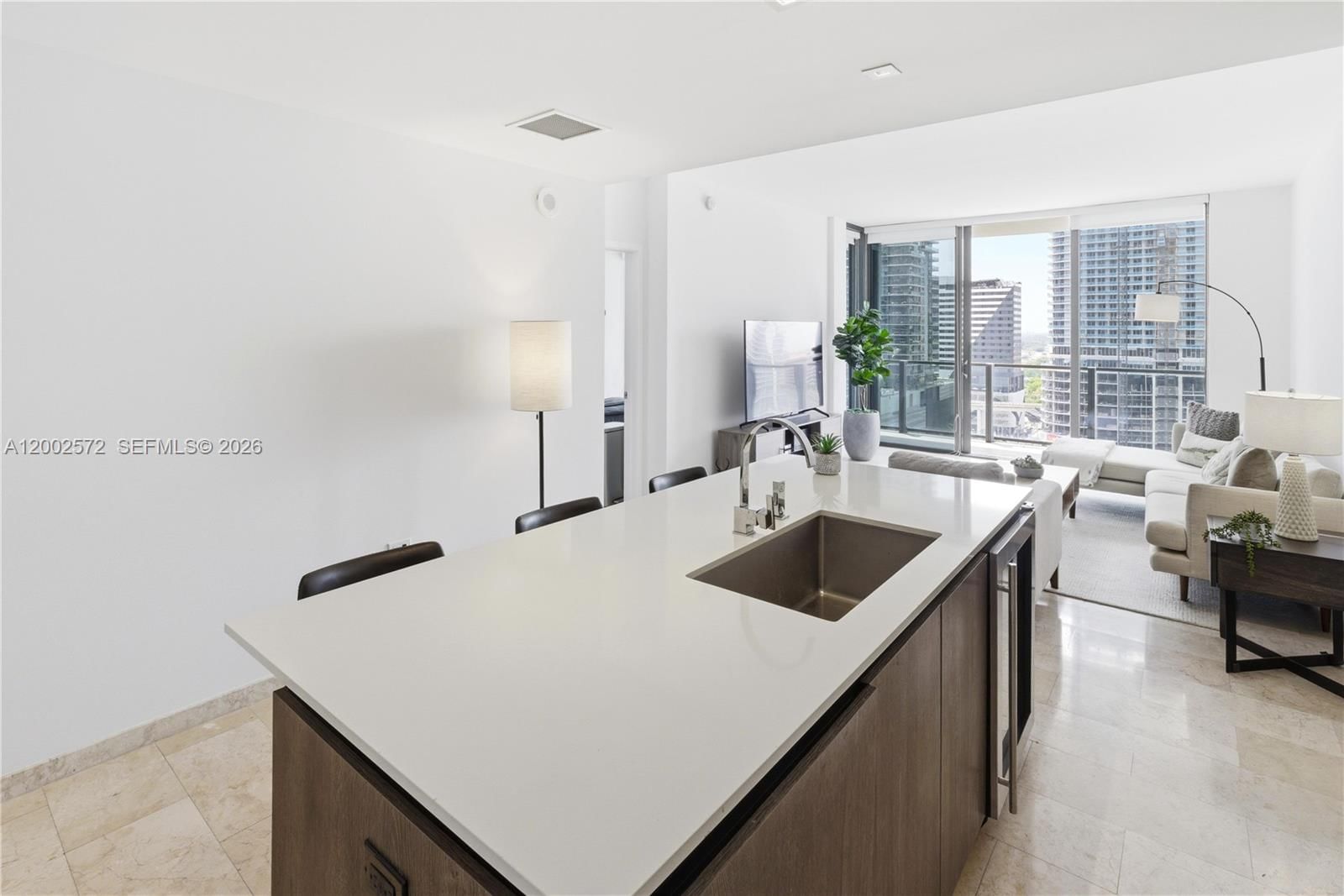 Real estate property located at 68 6th St #1106, Miami-dade, Reach Condo, Miami, FL