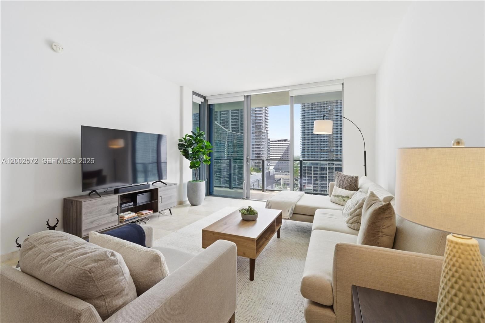 Real estate property located at 68 6th St #1106, Miami-dade, Reach Condo, Miami, FL