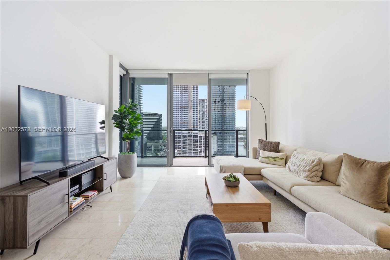 Real estate property located at 68 6th St #1106, Miami-dade, Reach Condo, Miami, FL