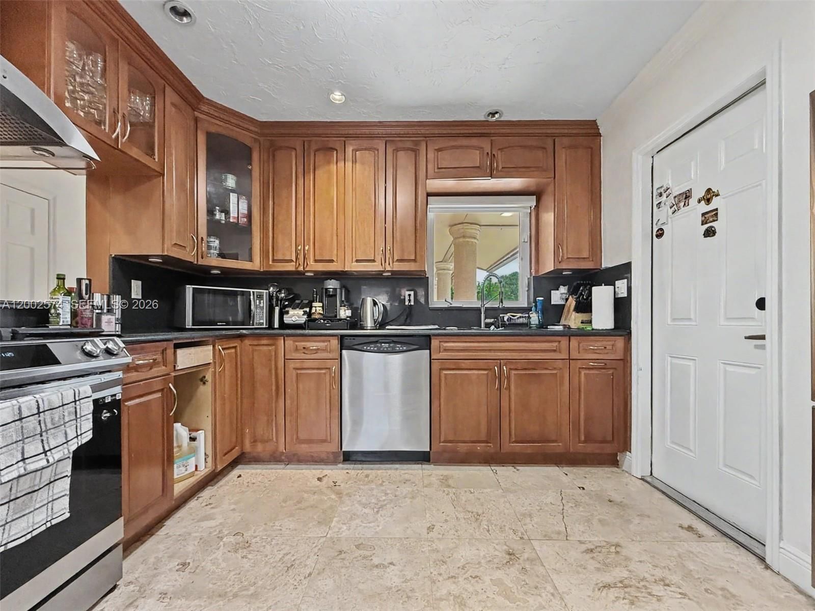 Real estate property located at 9837 194th St, Miami-dade, Bel Aire Sec 3, Cutler Bay, FL