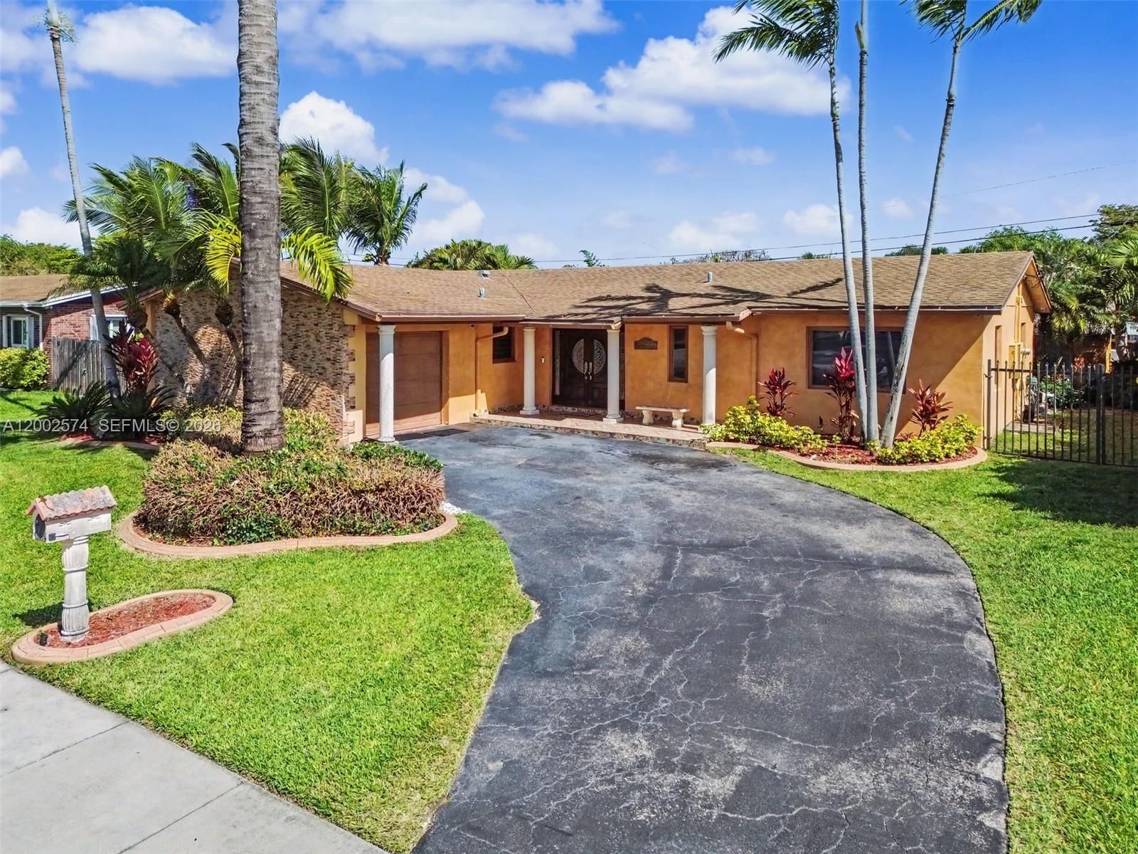 Real estate property located at 9837 194th St, Miami-dade, Bel Aire Sec 3, Cutler Bay, FL