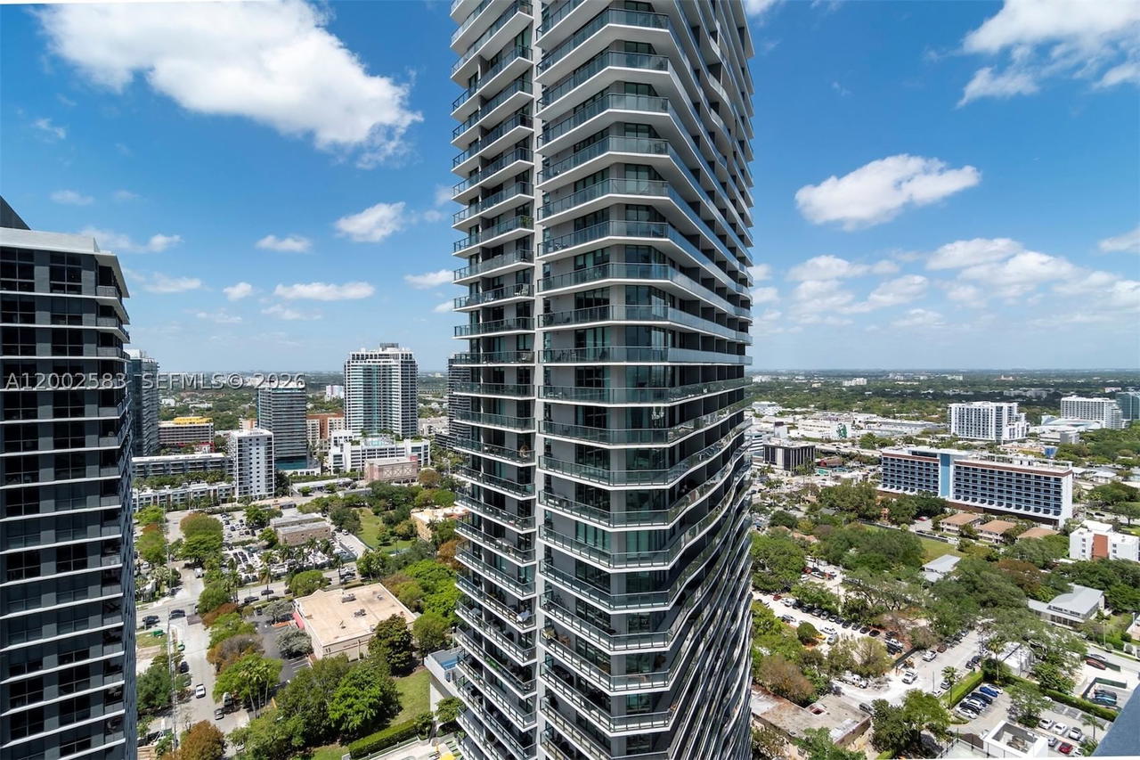 Real estate property located at 480 31st St #3007, Miami-dade, Gran Paraiso, Miami, FL