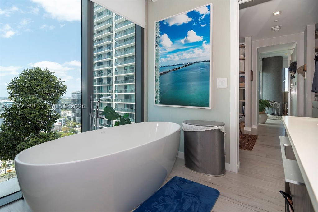 Real estate property located at 480 31st St #3007, Miami-dade, Gran Paraiso, Miami, FL