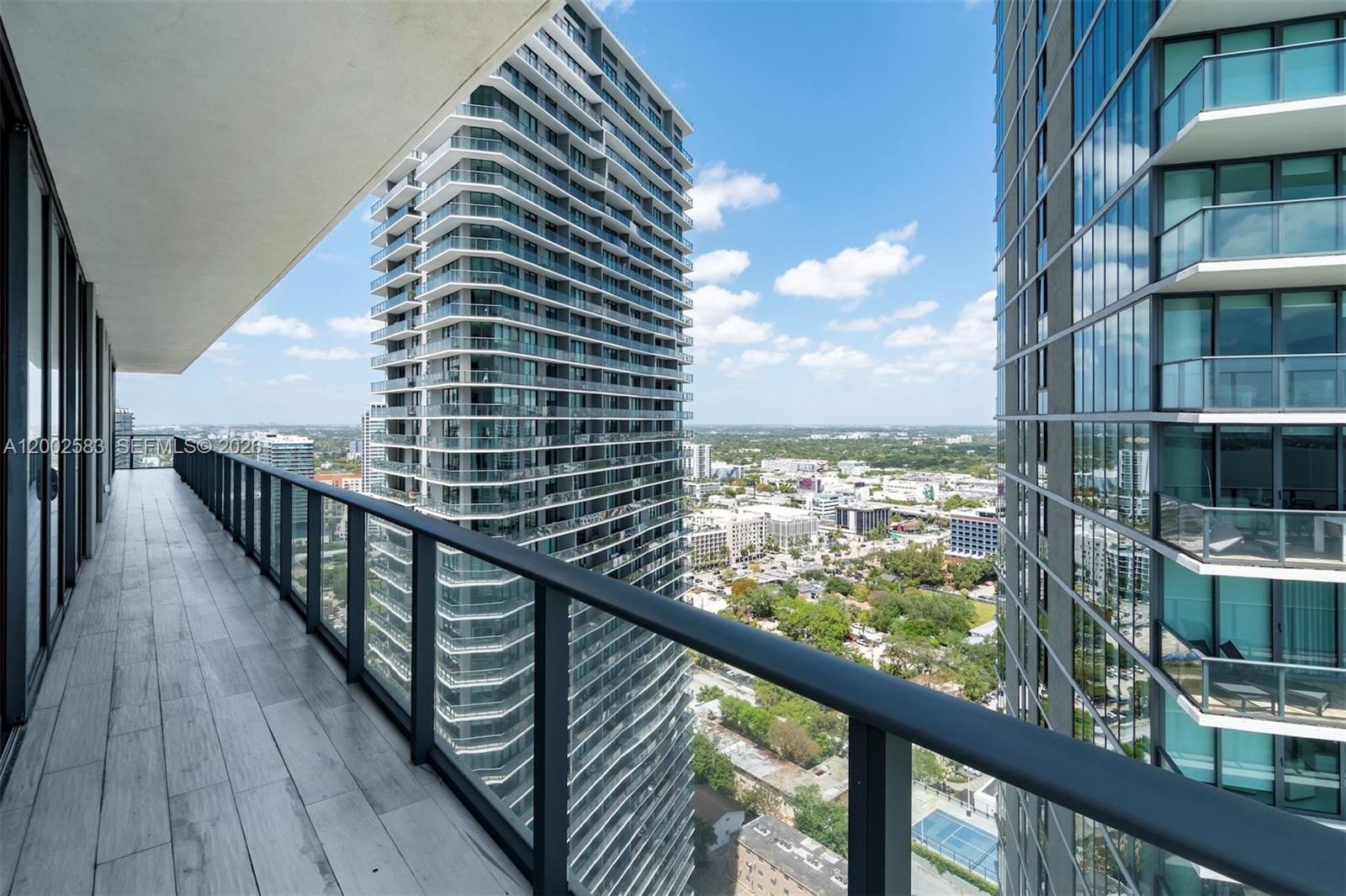 Real estate property located at 480 31st St #3007, Miami-dade, Gran Paraiso, Miami, FL