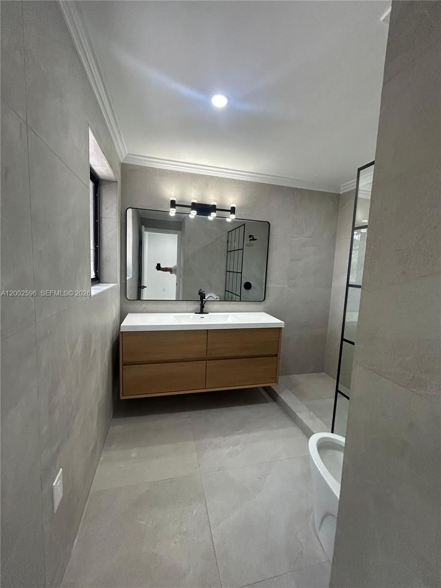 Real estate property located at 1242 145th St, Miami-dade, Arch Creek Ests, Miami, FL