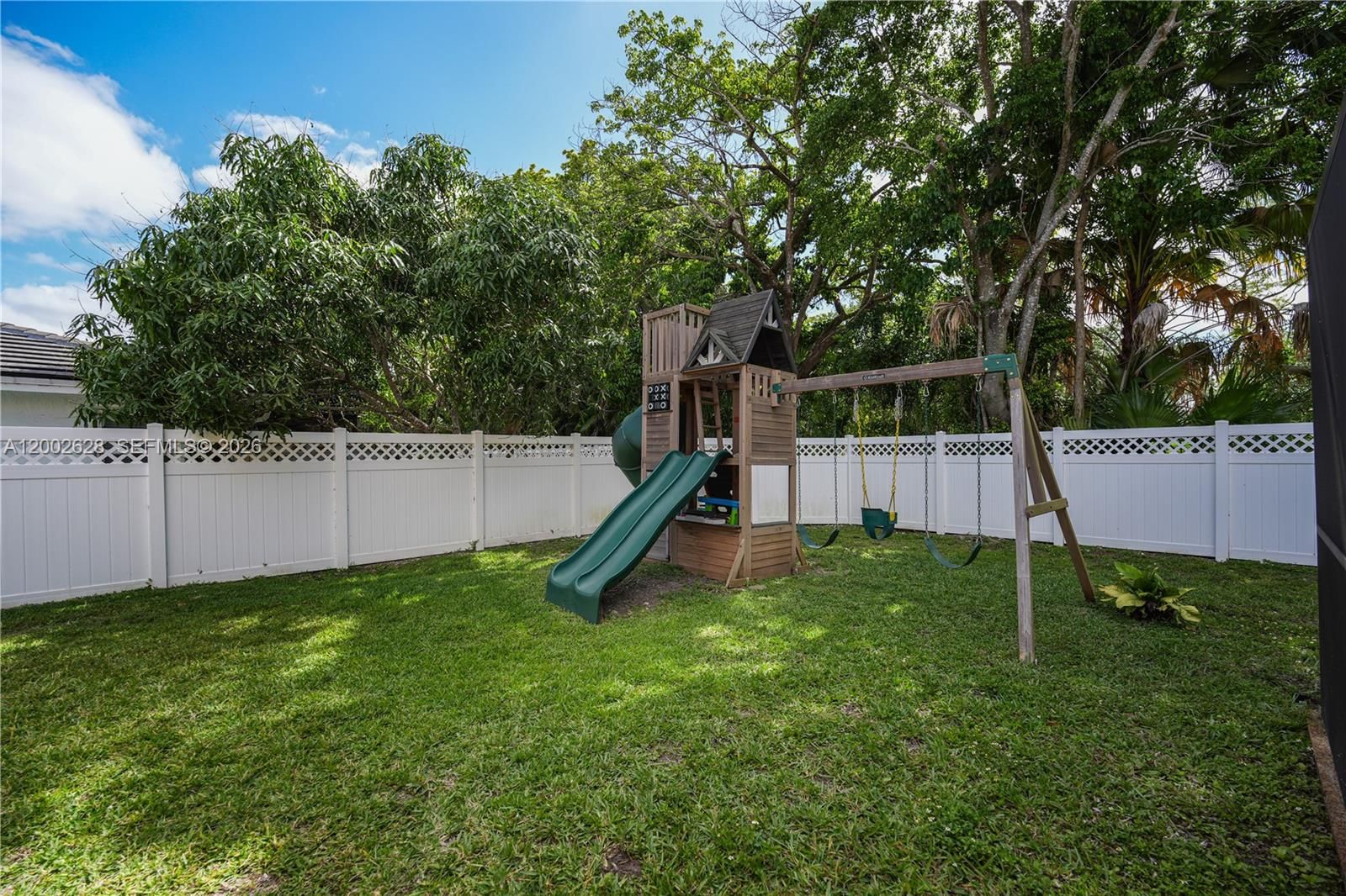Real estate property located at 966 114th Ave, Broward, Cypress Run, Coral Springs, FL