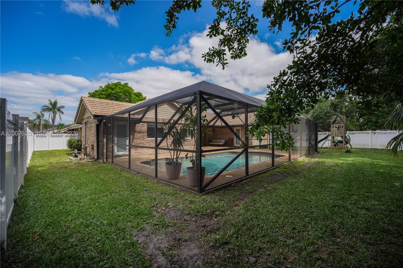 Real estate property located at 966 114th Ave, Broward, Cypress Run, Coral Springs, FL