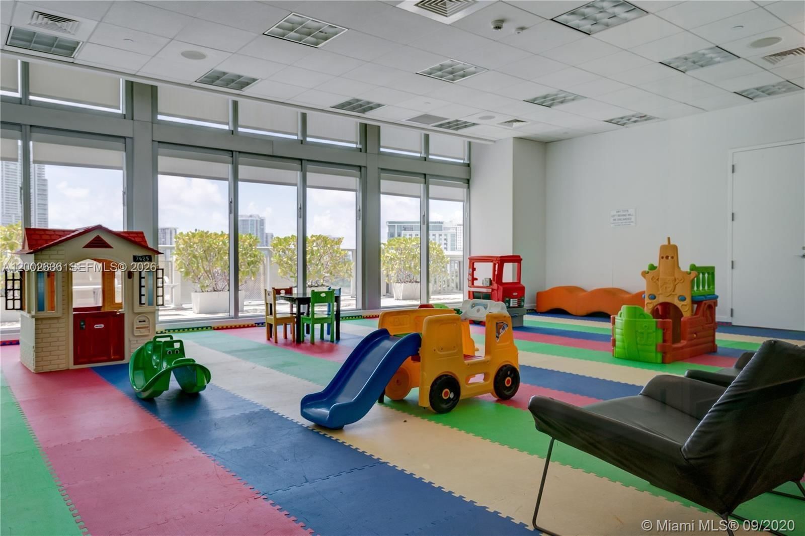 Real estate property located at 79 12th St #1605, Miami-dade, The Axis On Brickell Cond, Miami, FL
