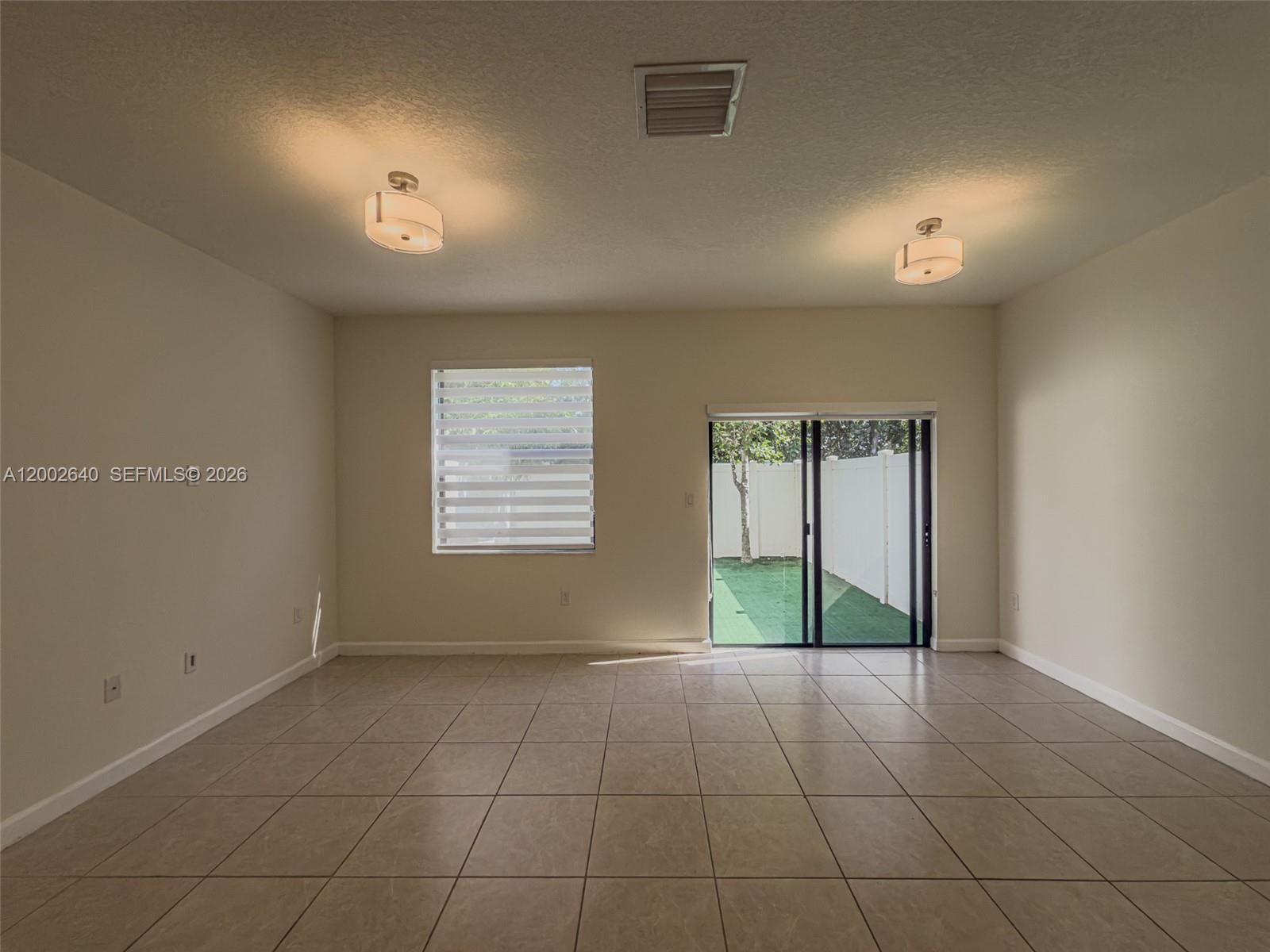 Real estate property located at 10629 32nd Ln, Miami-dade, Aquabella Section Two, Hialeah, FL