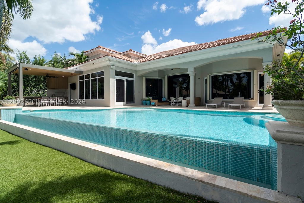 Real estate property located at 651 Sweet Bay Ave, Broward, Enclave 2nd Sec, Plantation, FL
