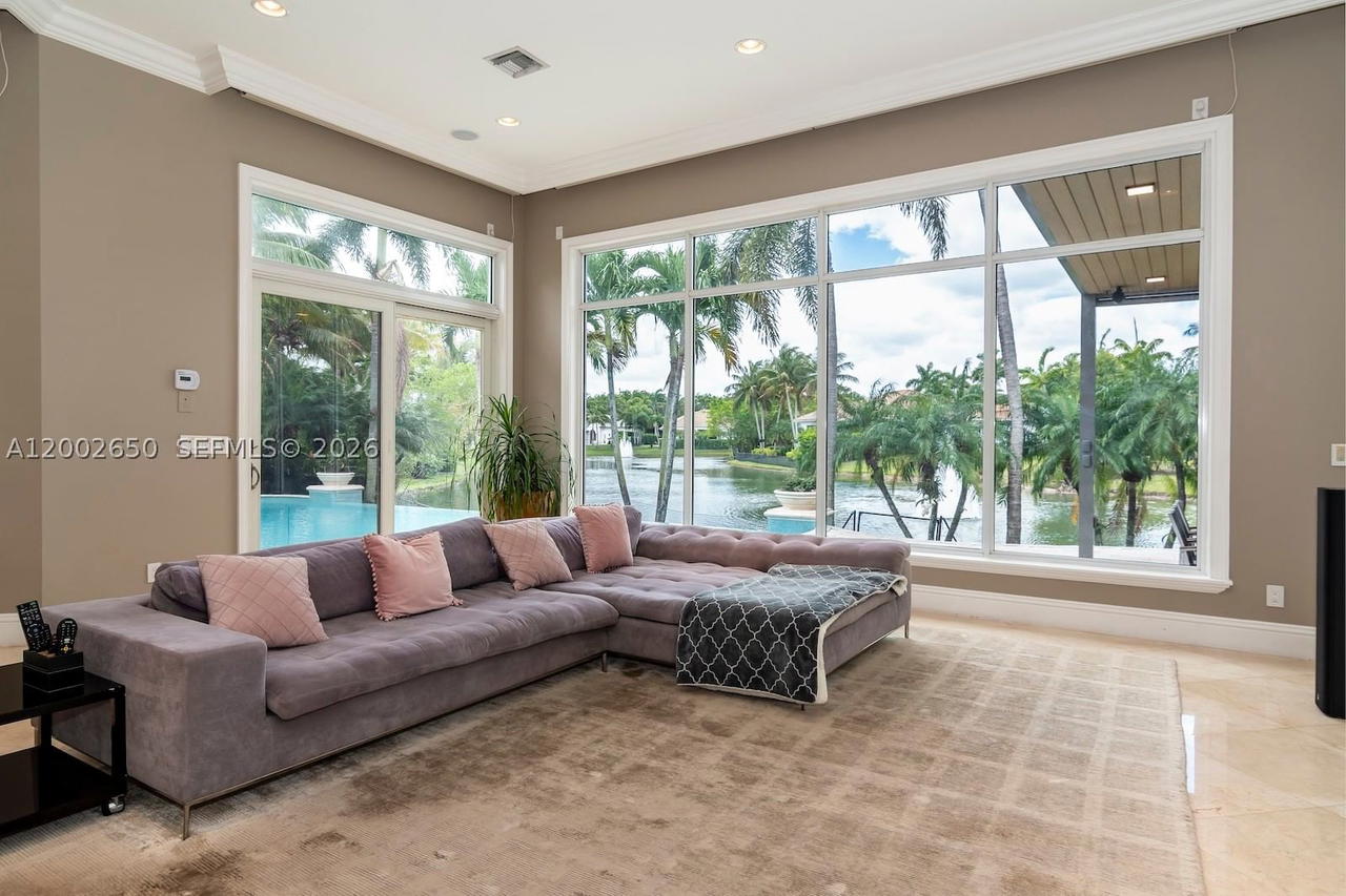 Real estate property located at 651 Sweet Bay Ave, Broward, Enclave 2nd Sec, Plantation, FL