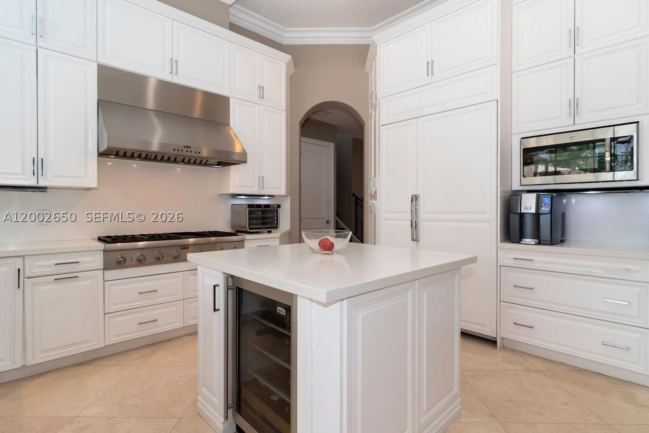 Real estate property located at 651 Sweet Bay Ave, Broward, Enclave 2nd Sec, Plantation, FL