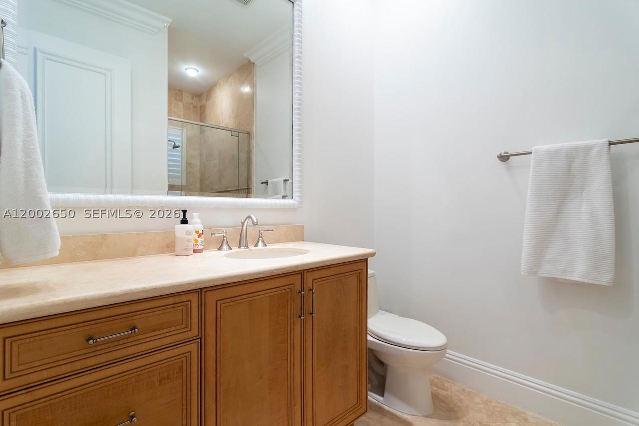 Real estate property located at 651 Sweet Bay Ave, Broward, Enclave 2nd Sec, Plantation, FL