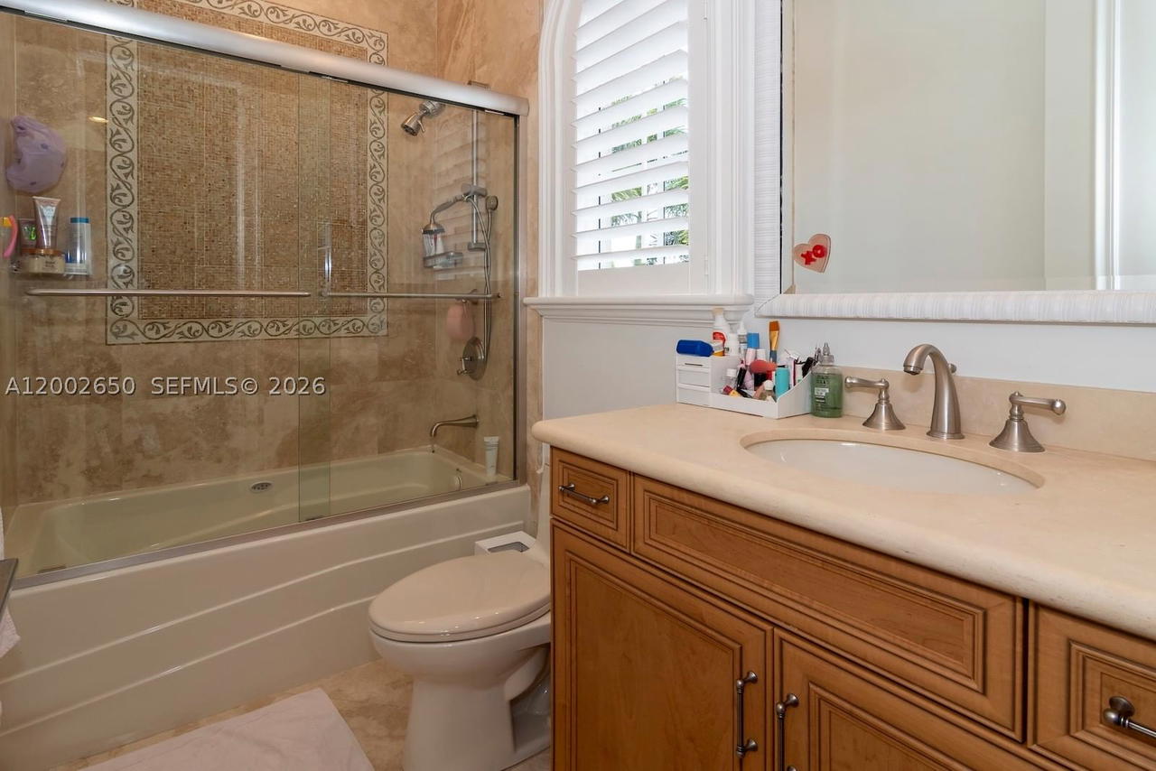 Real estate property located at 651 Sweet Bay Ave, Broward, Enclave 2nd Sec, Plantation, FL
