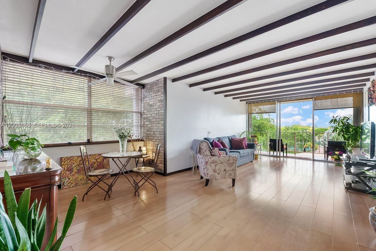 Real estate property located at 13100 92nd Ave A-PH11, Miami-dade, Village At The Falls Cond, Miami, FL