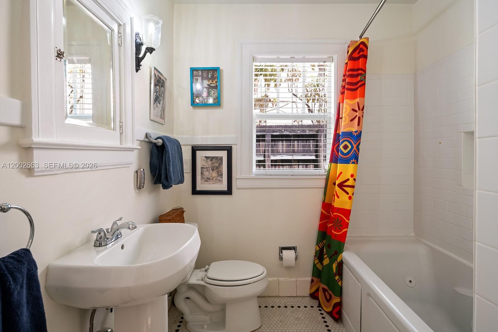 Real estate property located at 2521 Inagua Ave, Miami-dade, King Park, Coconut Grove, FL