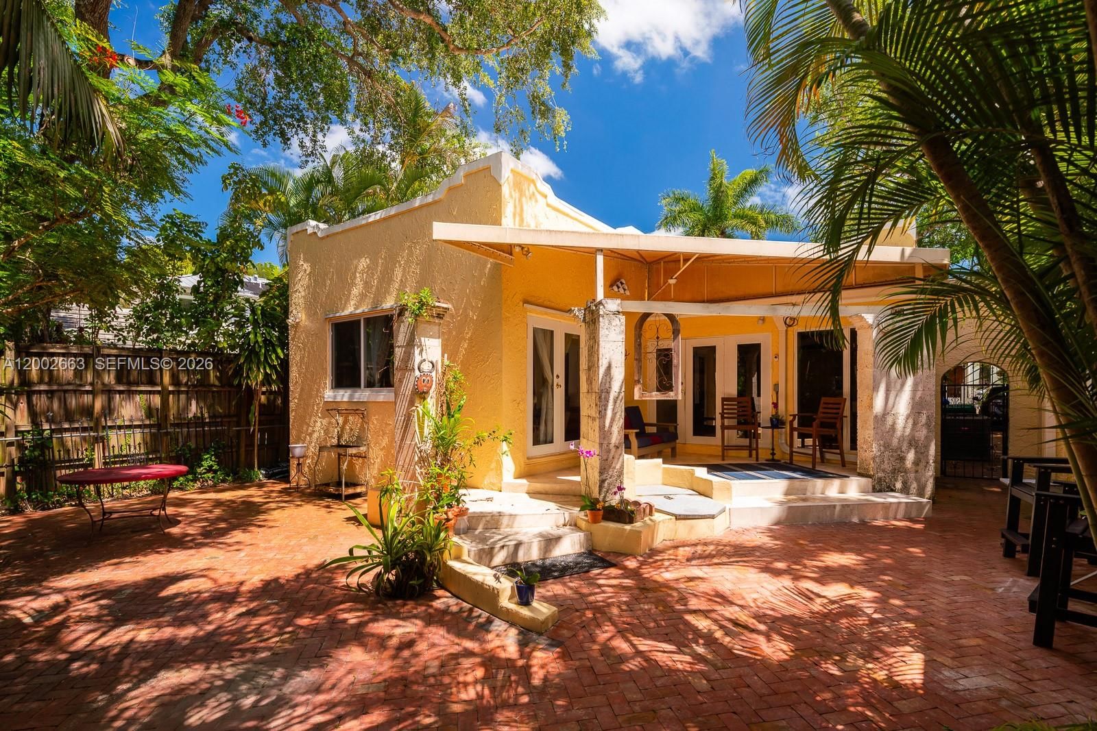 Real estate property located at 2521 Inagua Ave, Miami-dade, King Park, Coconut Grove, FL