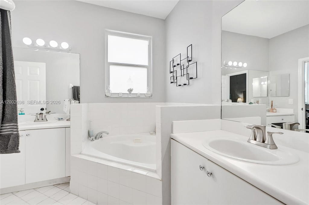 Real estate property located at 12839 135th Ter, Miami-dade, Courts At Tuscany, Miami, FL