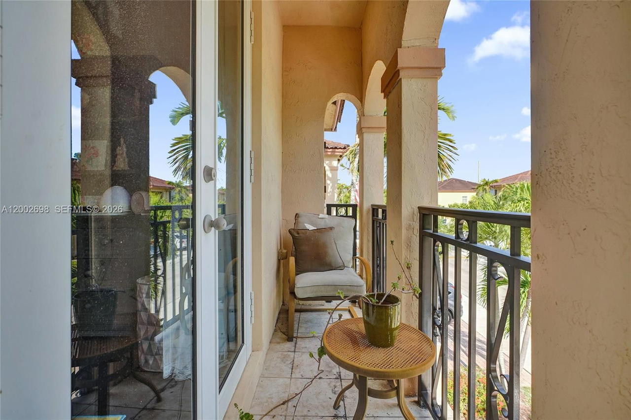 Real estate property located at 12839 135th Ter, Miami-dade, Courts At Tuscany, Miami, FL